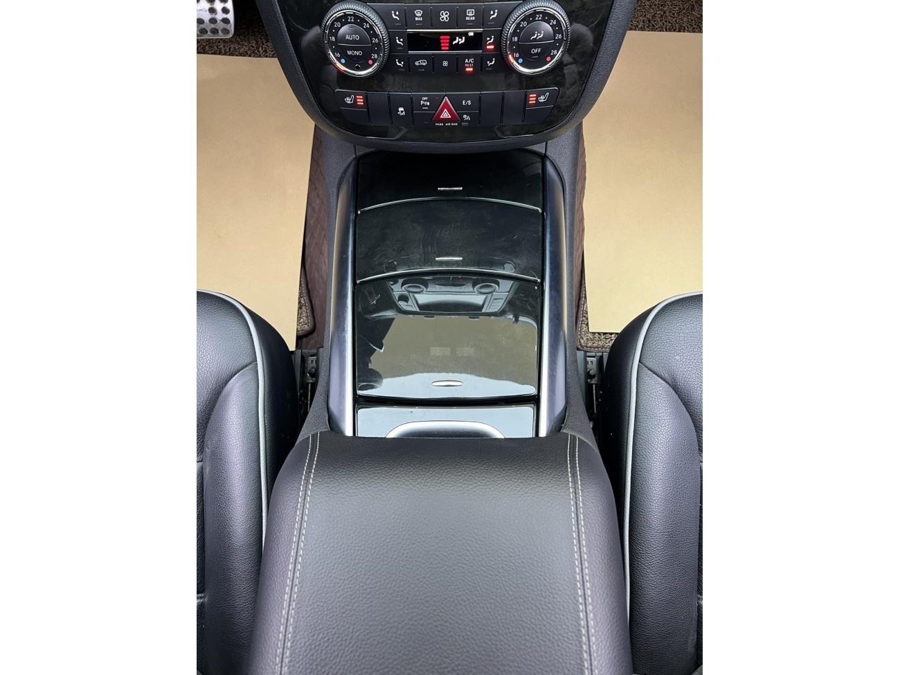 Mercedes-Benz R 2017
