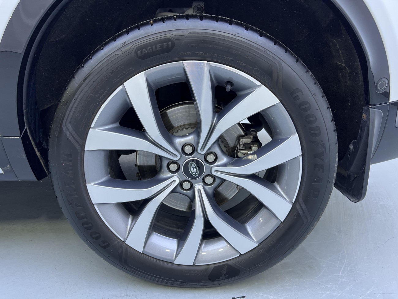 Land Rover Discovery Sport 2024