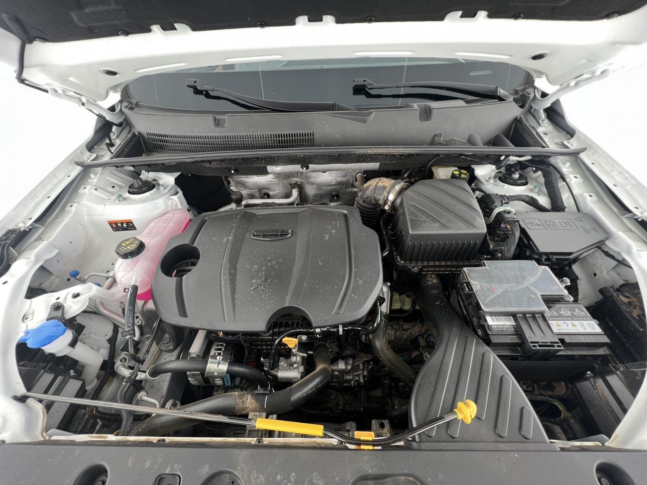 Geely Haoyue PRO 2024