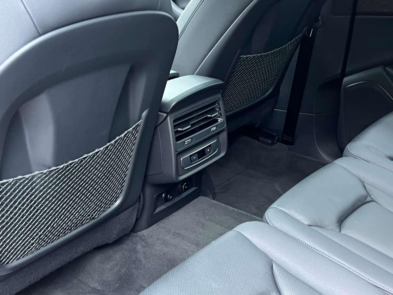 Audi Q7 45 TFSI 2023