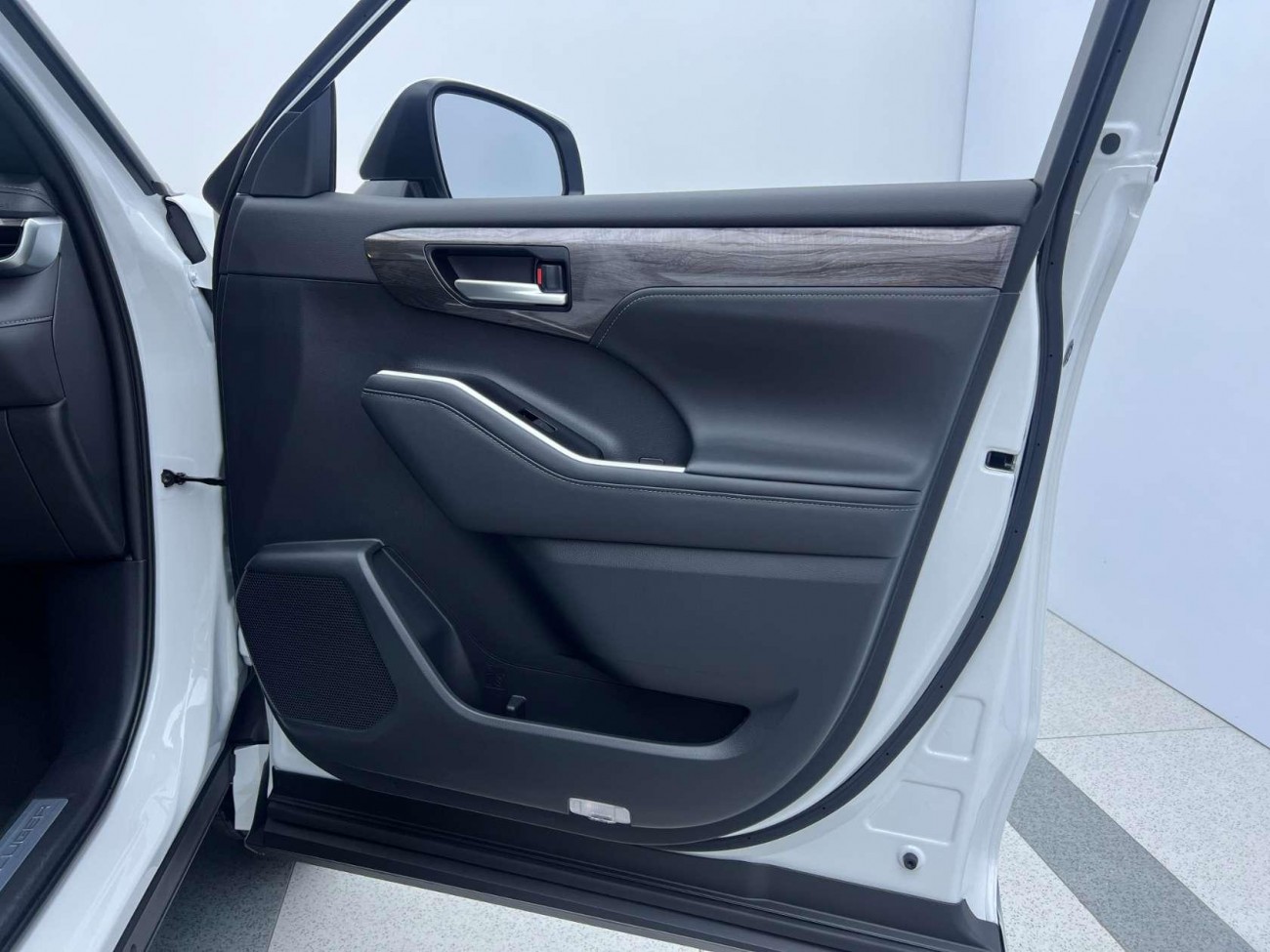Toyota Crown 2024