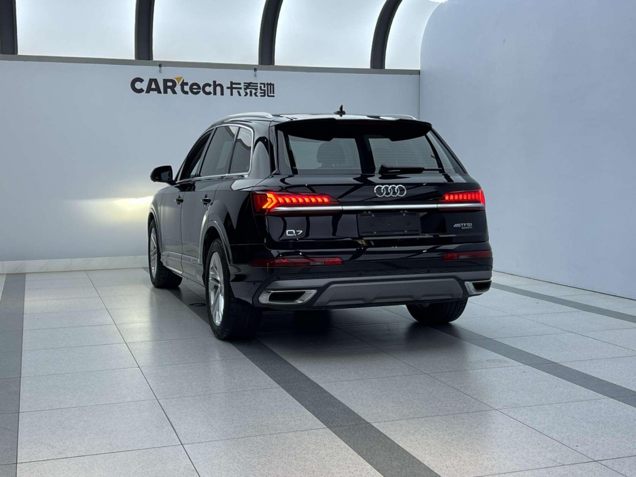 Audi Q7 45 TFSI 2023