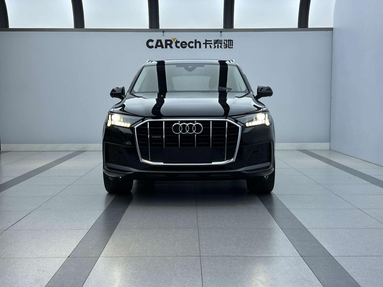 Audi Q7 45 TFSI 2023