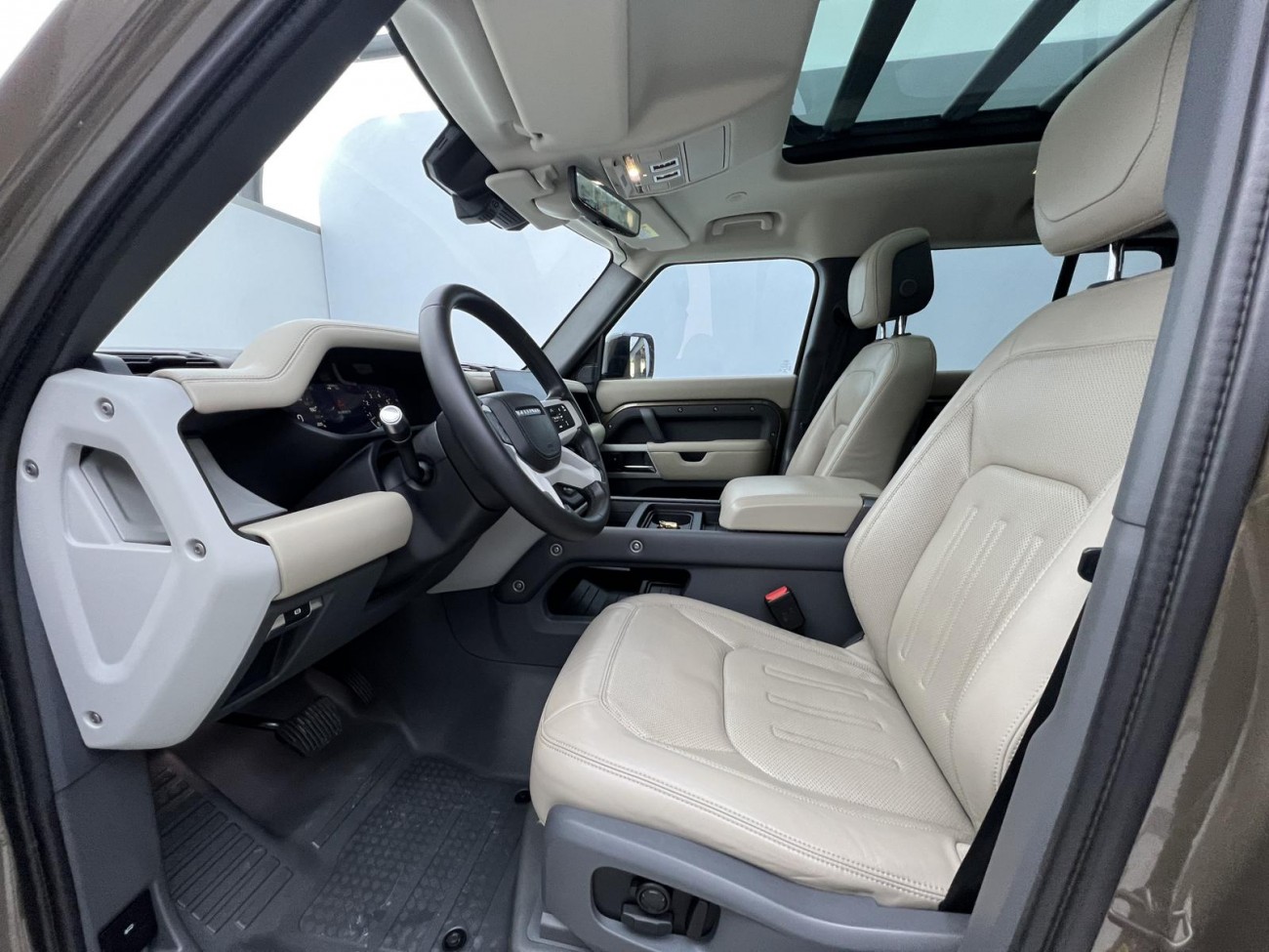 Land Rover Defender 2020
