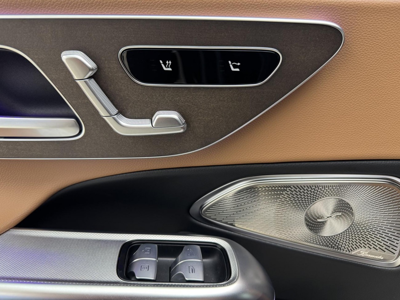 Mercedes-Benz E 300 L 2025