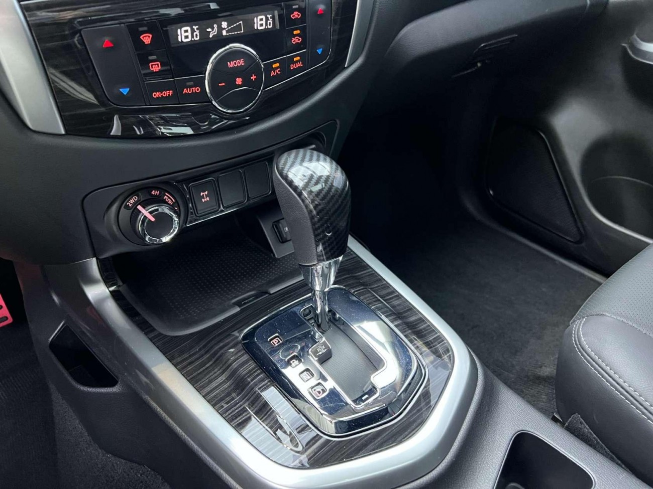 Nissan Terra 2020