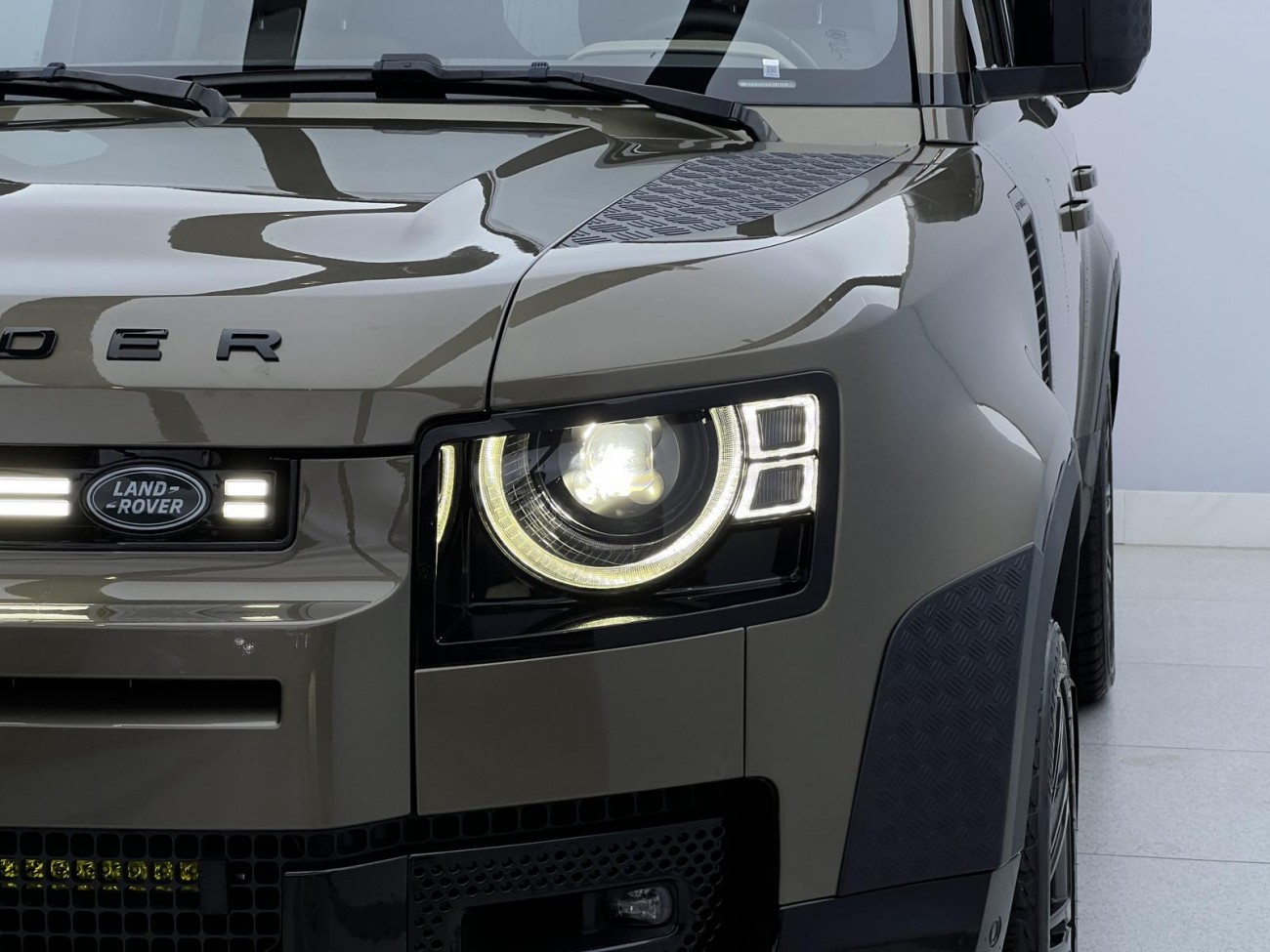 Land Rover Defender 2020