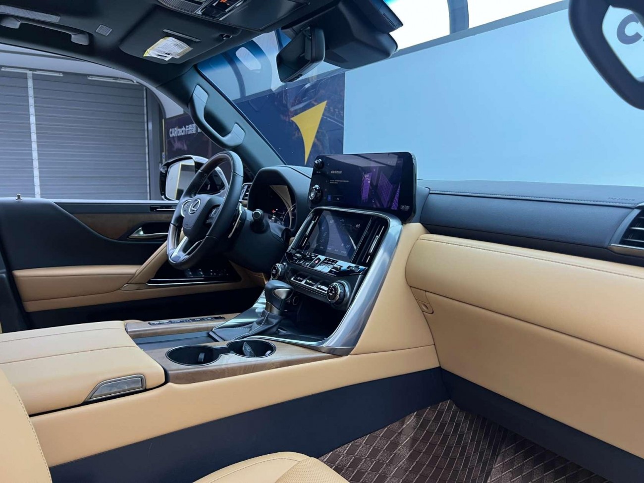 Lexus LX 600 2025