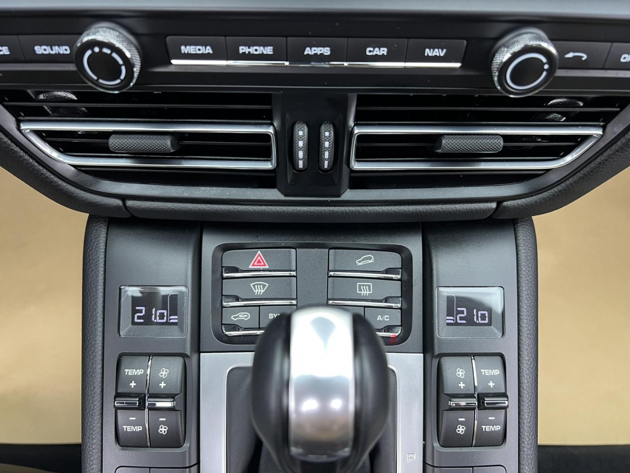 Porsche Macan 2020
