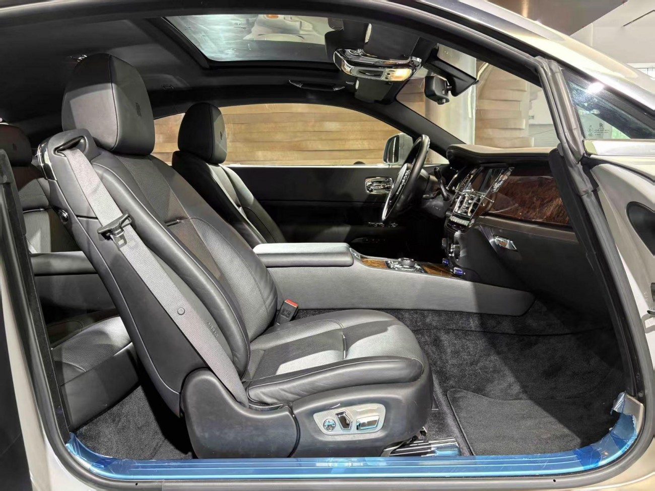 Rolls-Royce Wraith 2015