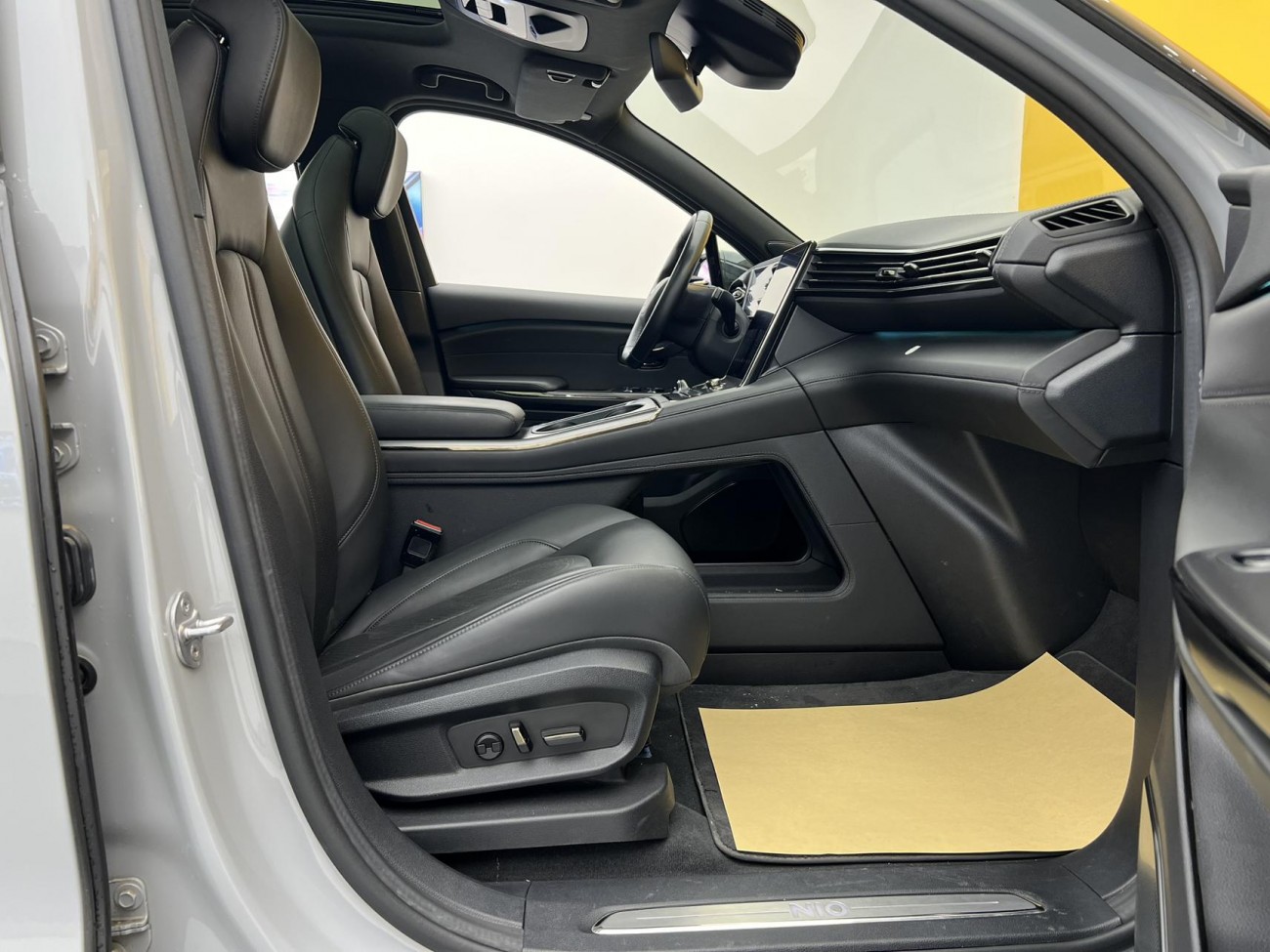 NIO ES6 2021