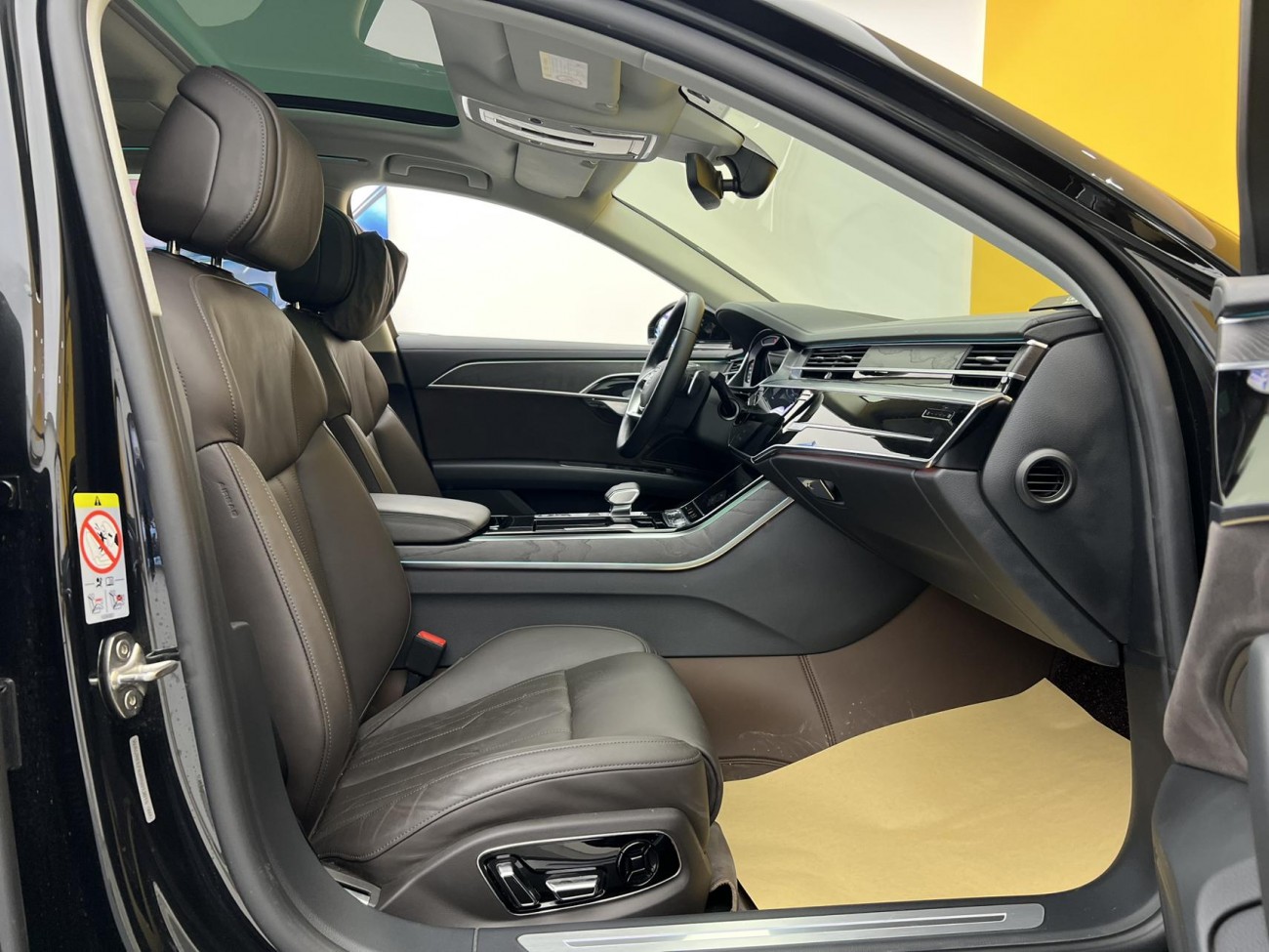 Audi A8L 45 TFSI 2024