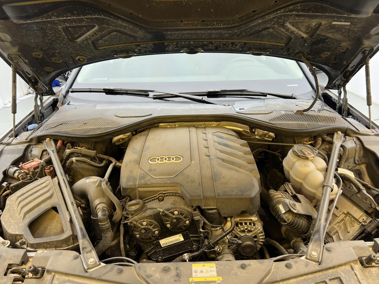 Audi A8L 45 TFSI 2024