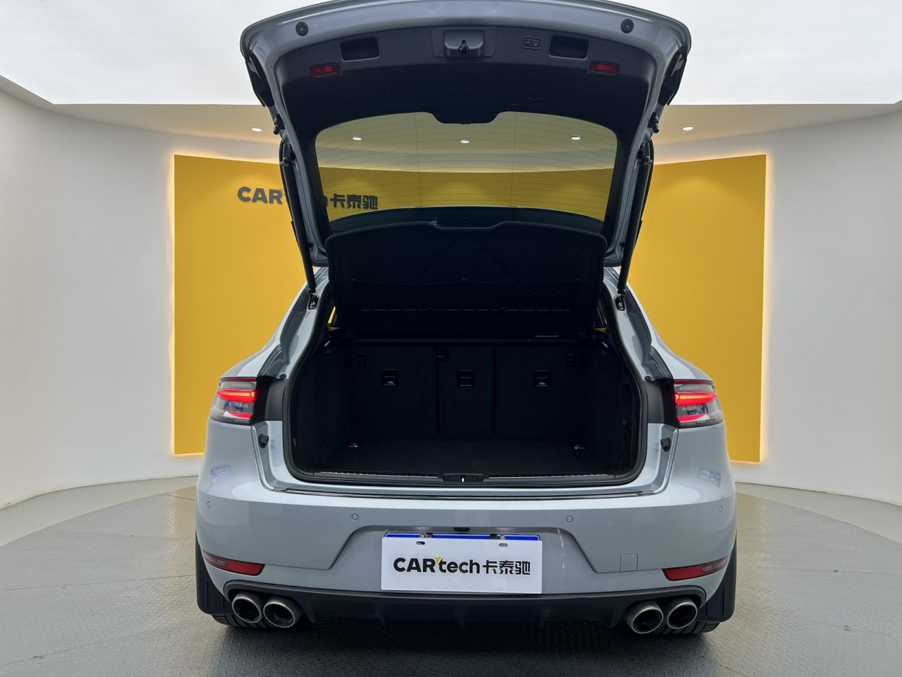 Porsche Macan 2020