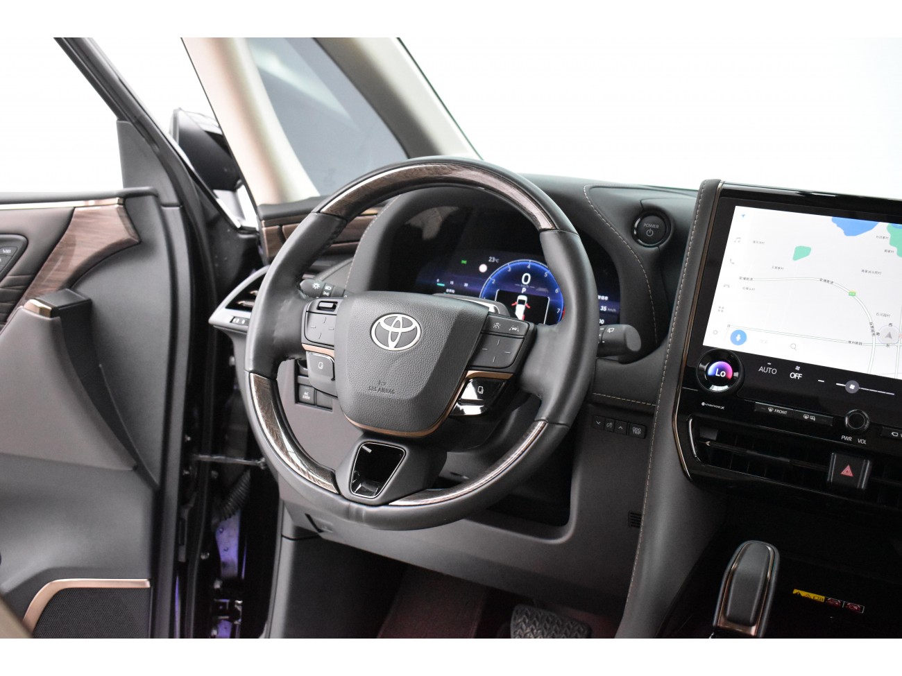 Toyota Alphard 2024