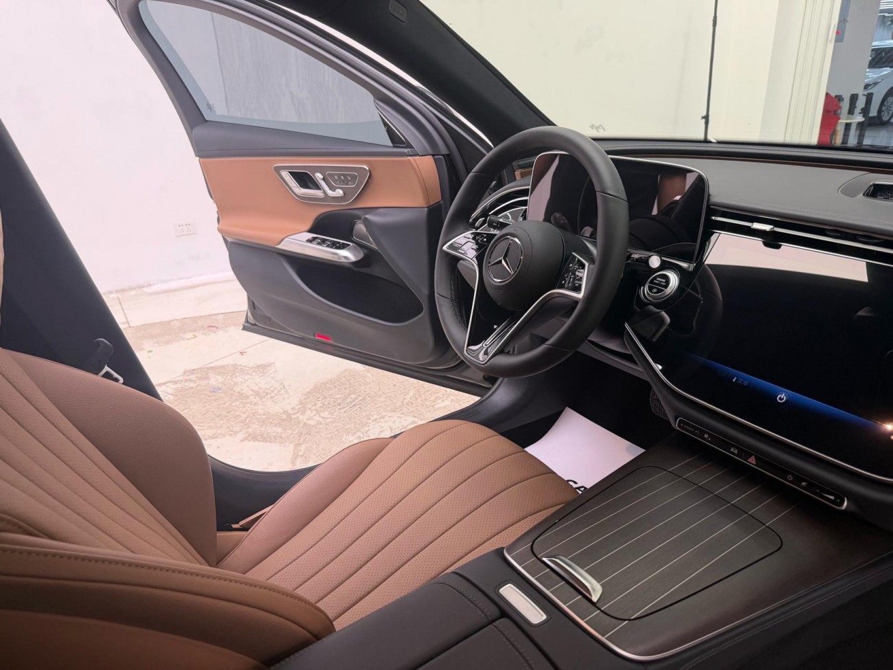 Mercedes-Benz E 300 L 2025