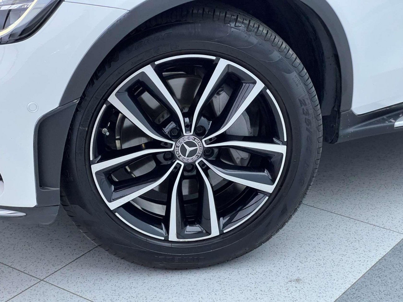 Mercedes-Benz GLC 300 L 2019