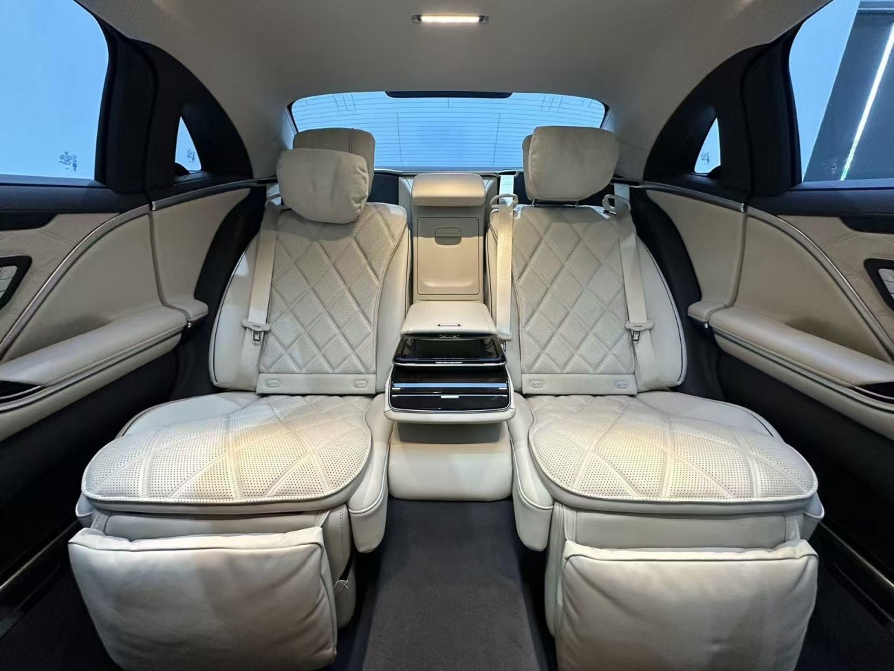 Mercedes-Benz S 480 4MATIC 2026