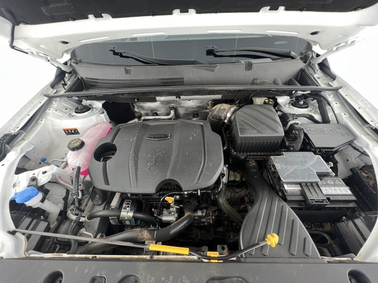 Geely Haoyue PRO 2024