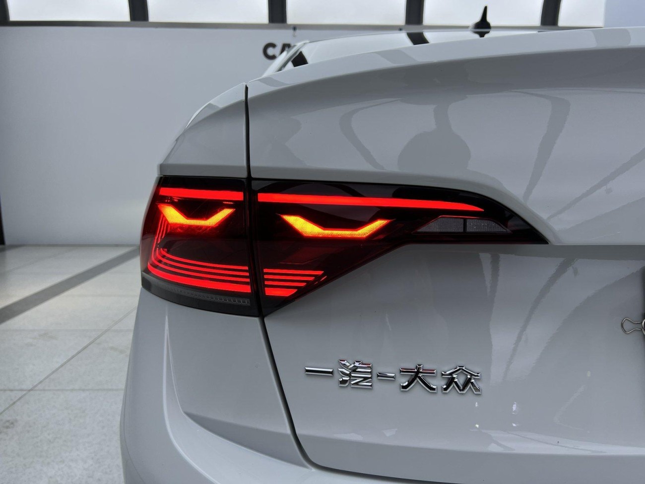 Volkswagen Sagitar 2023