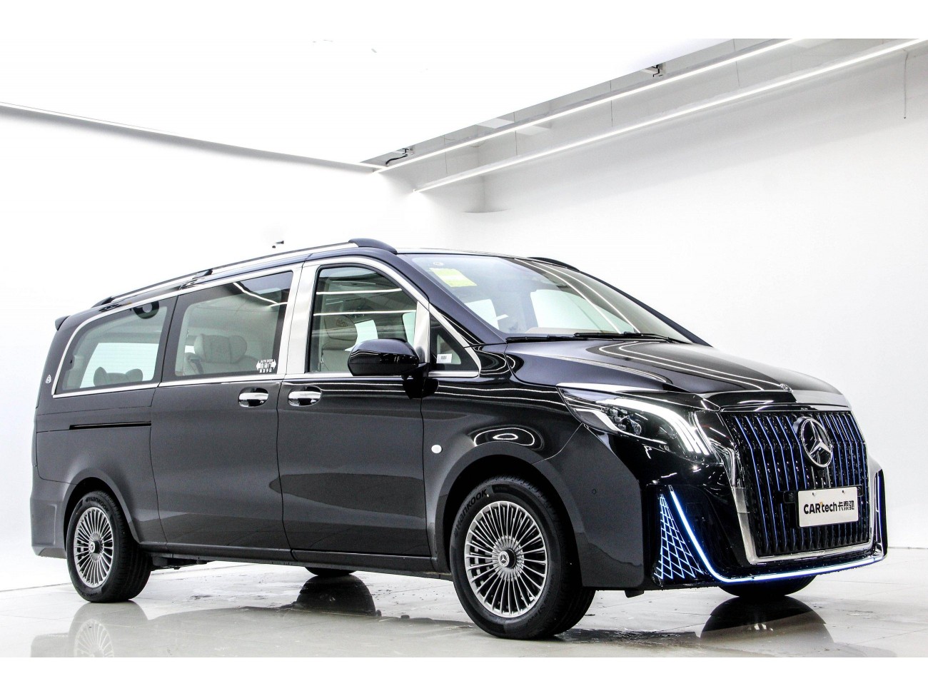 Mercedes-Benz 2023 2024