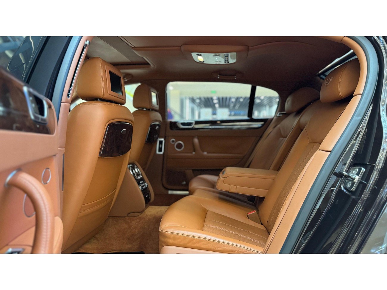 Bentley 2011