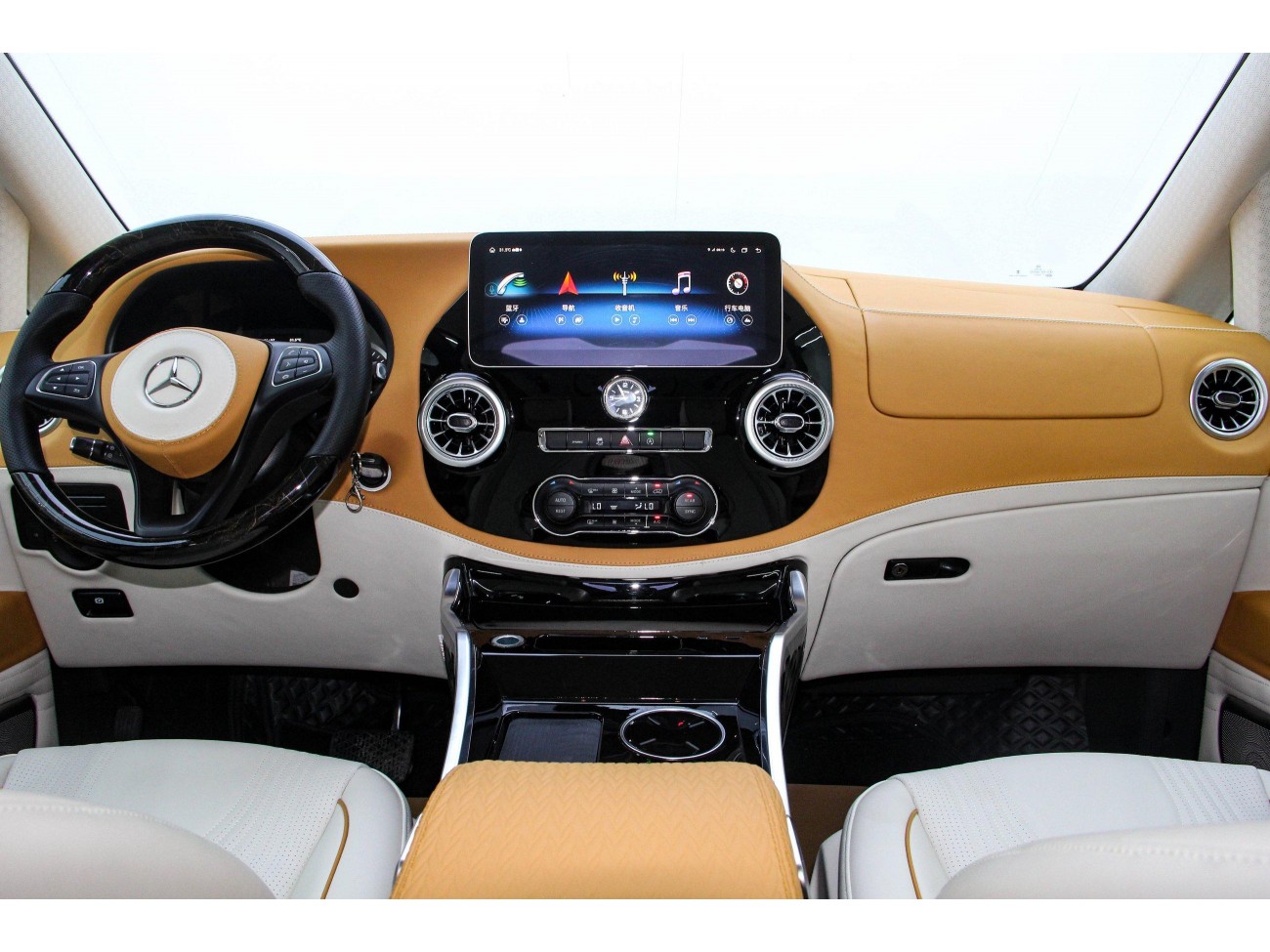 Mercedes-Benz 2023 2024