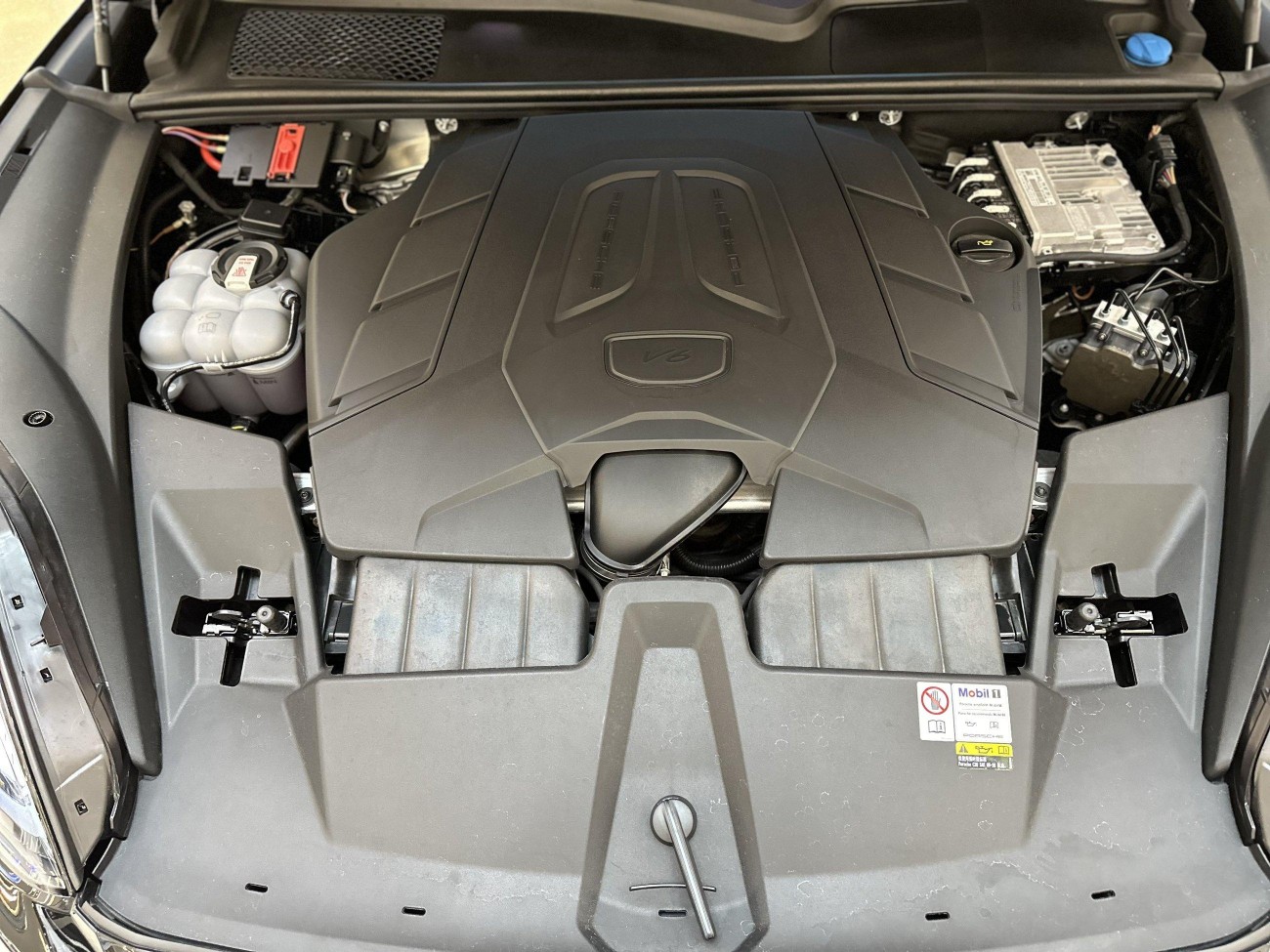 Porsche Cayenne 2024