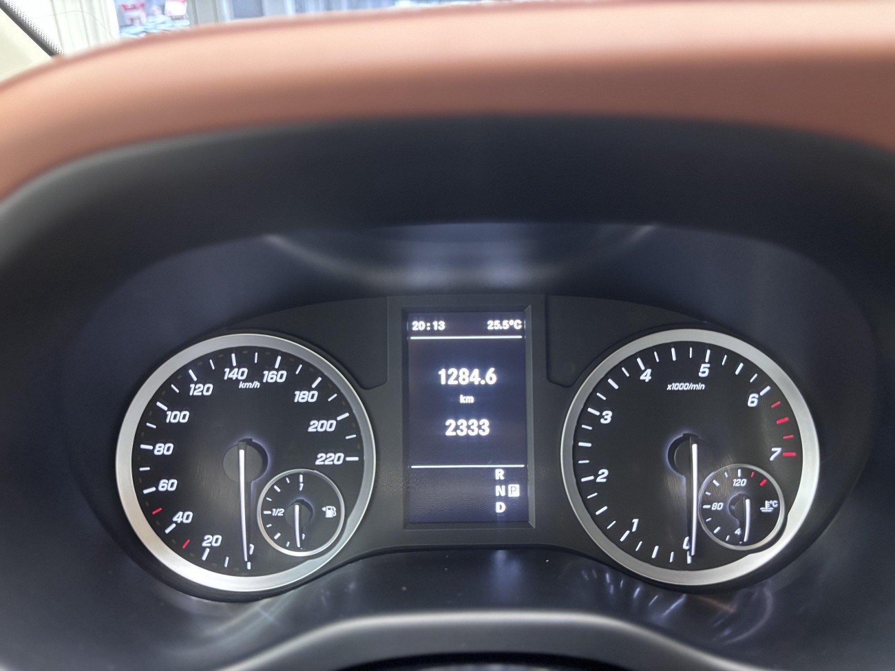 Mercedes-Benz 2024