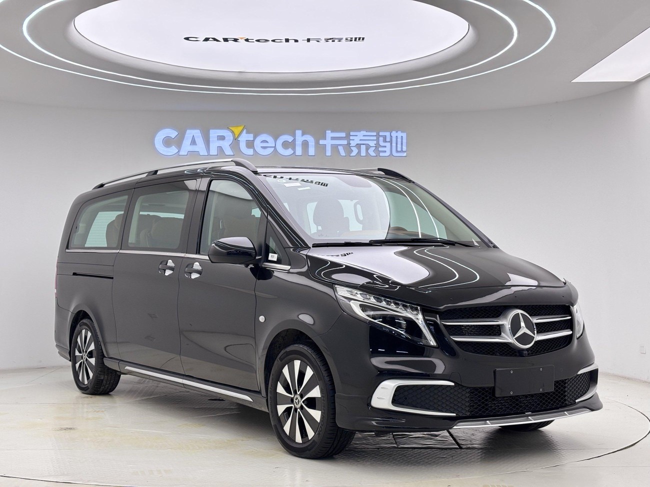 Mercedes-Benz 2024