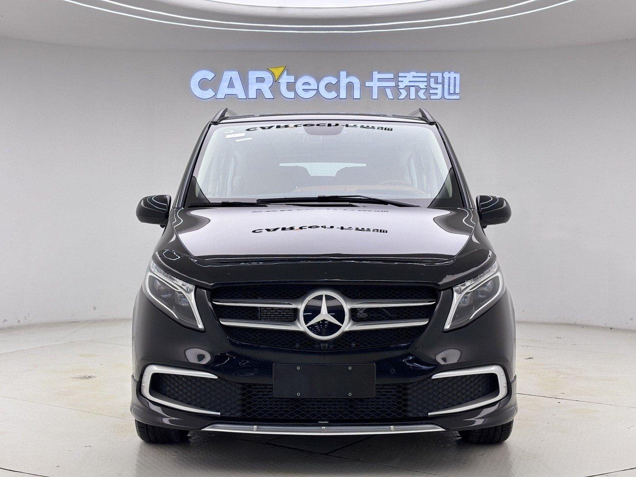 Mercedes-Benz 2024