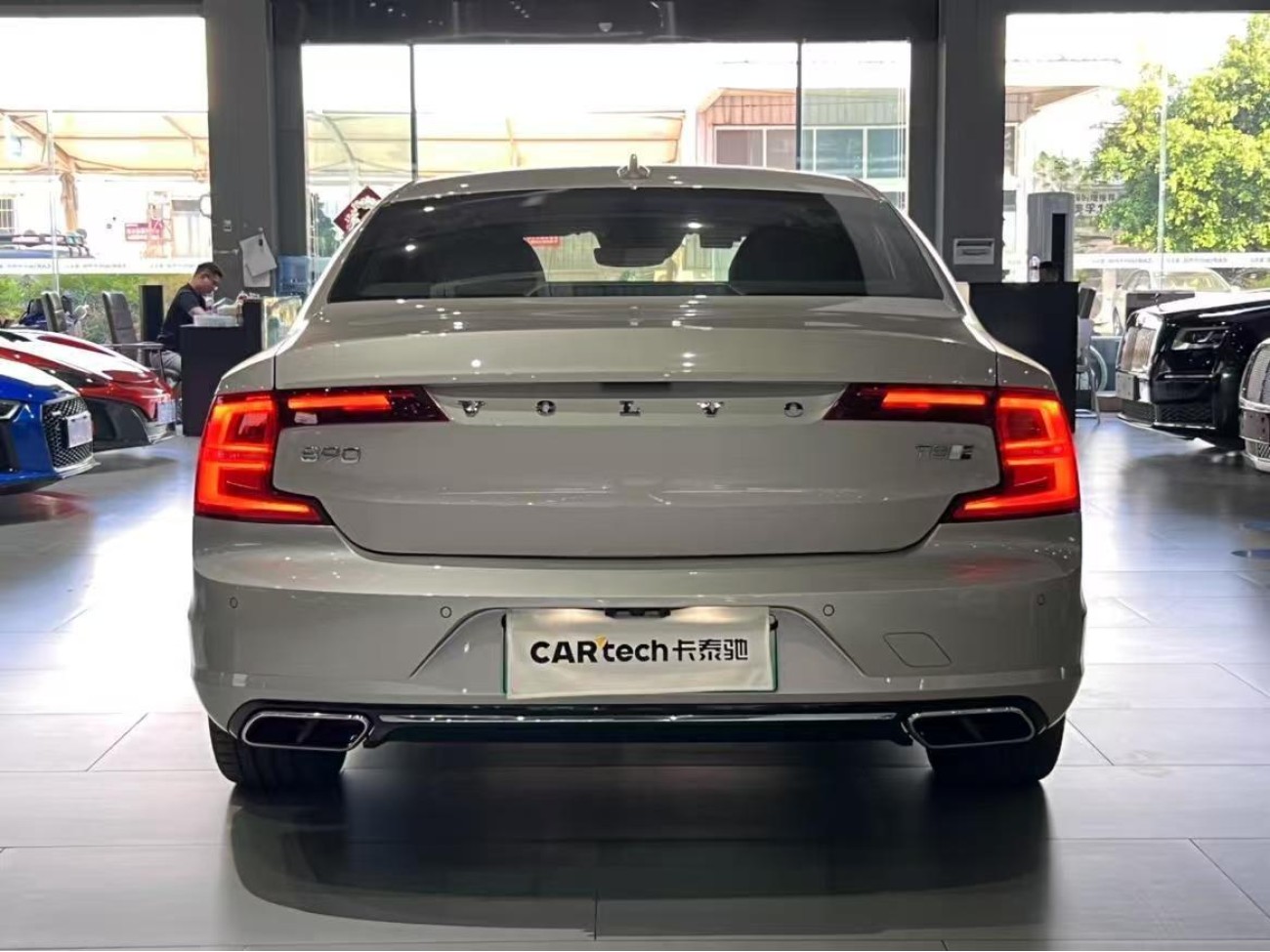 Volvo S90 2019
