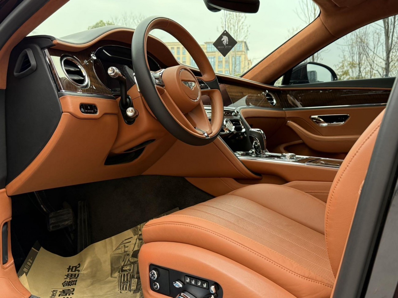 Bentley Flying Spur 2021