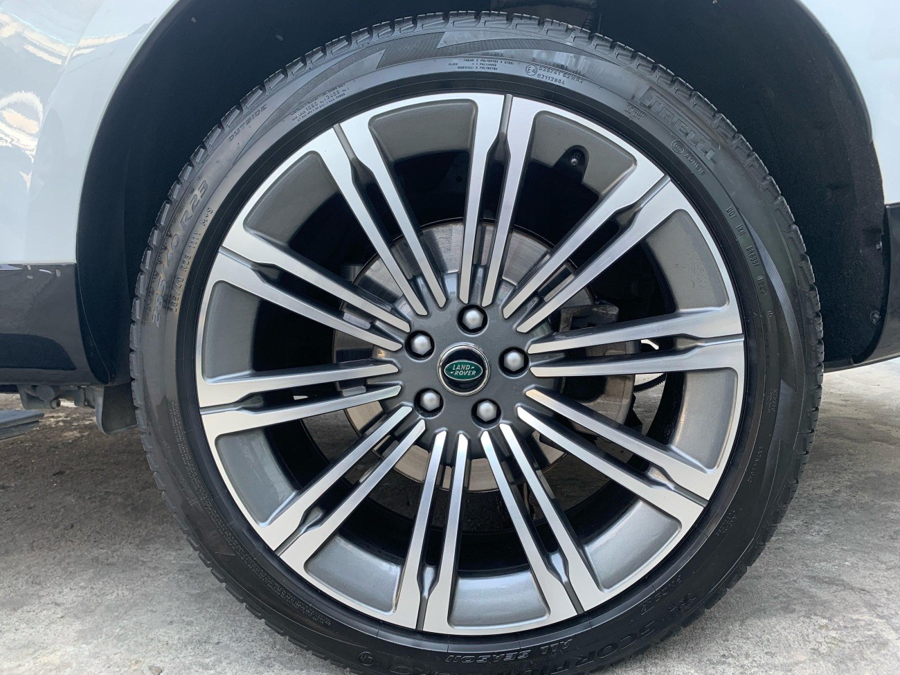 Land Rover Range Rover 2024