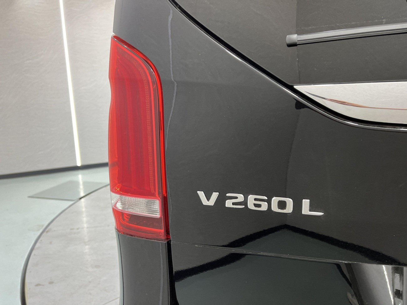 Mercedes-Benz V 2023