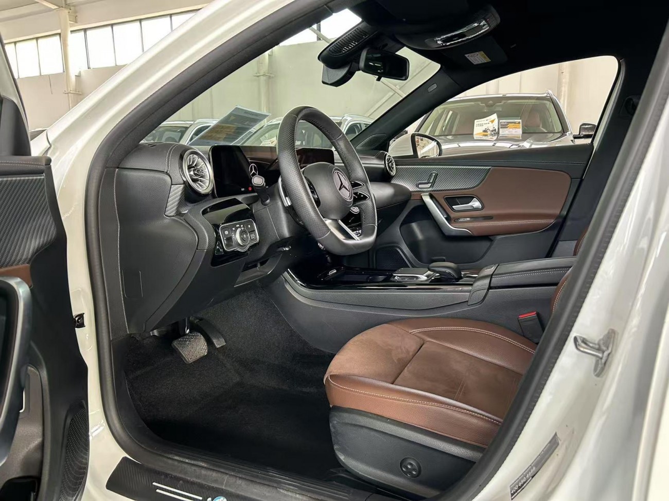 Mercedes-Benz A 200 L 2023