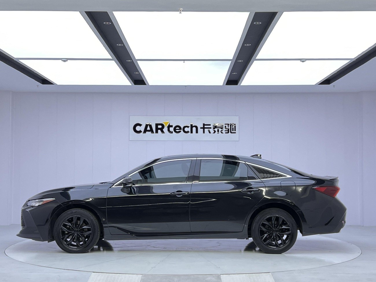 Toyota Avalon 2021