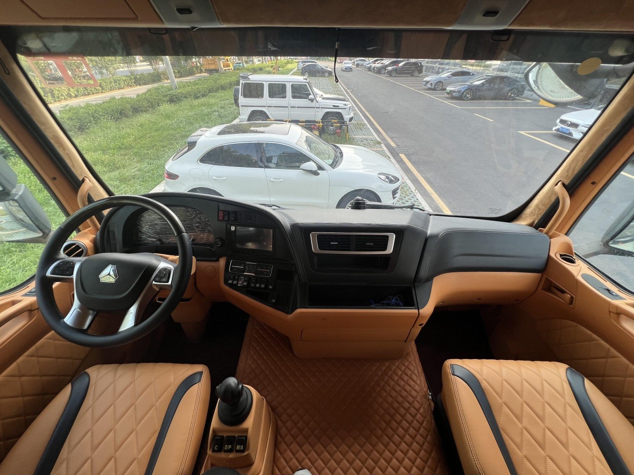 Mercedes-Benz 2025
