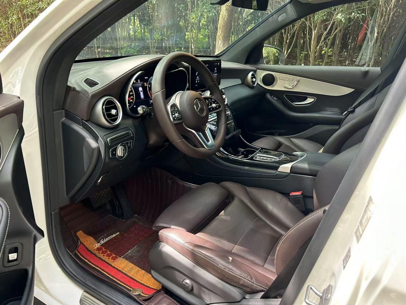Mercedes-Benz GLC 260 L 2021