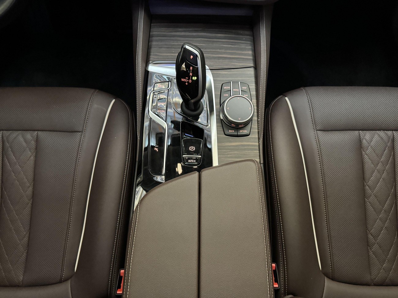 BMW 530Li 2021