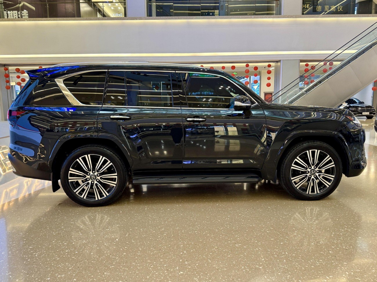 Lexus LX 600 2023