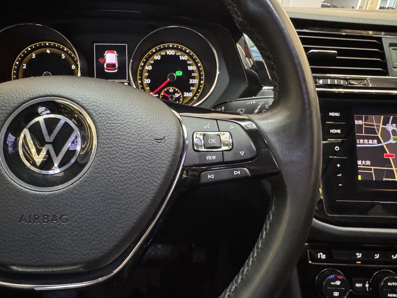 Volkswagen Tiguan L 2021