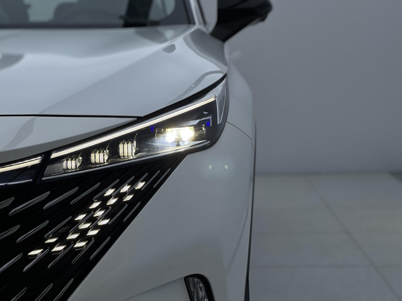 Roewe eRX5 2023