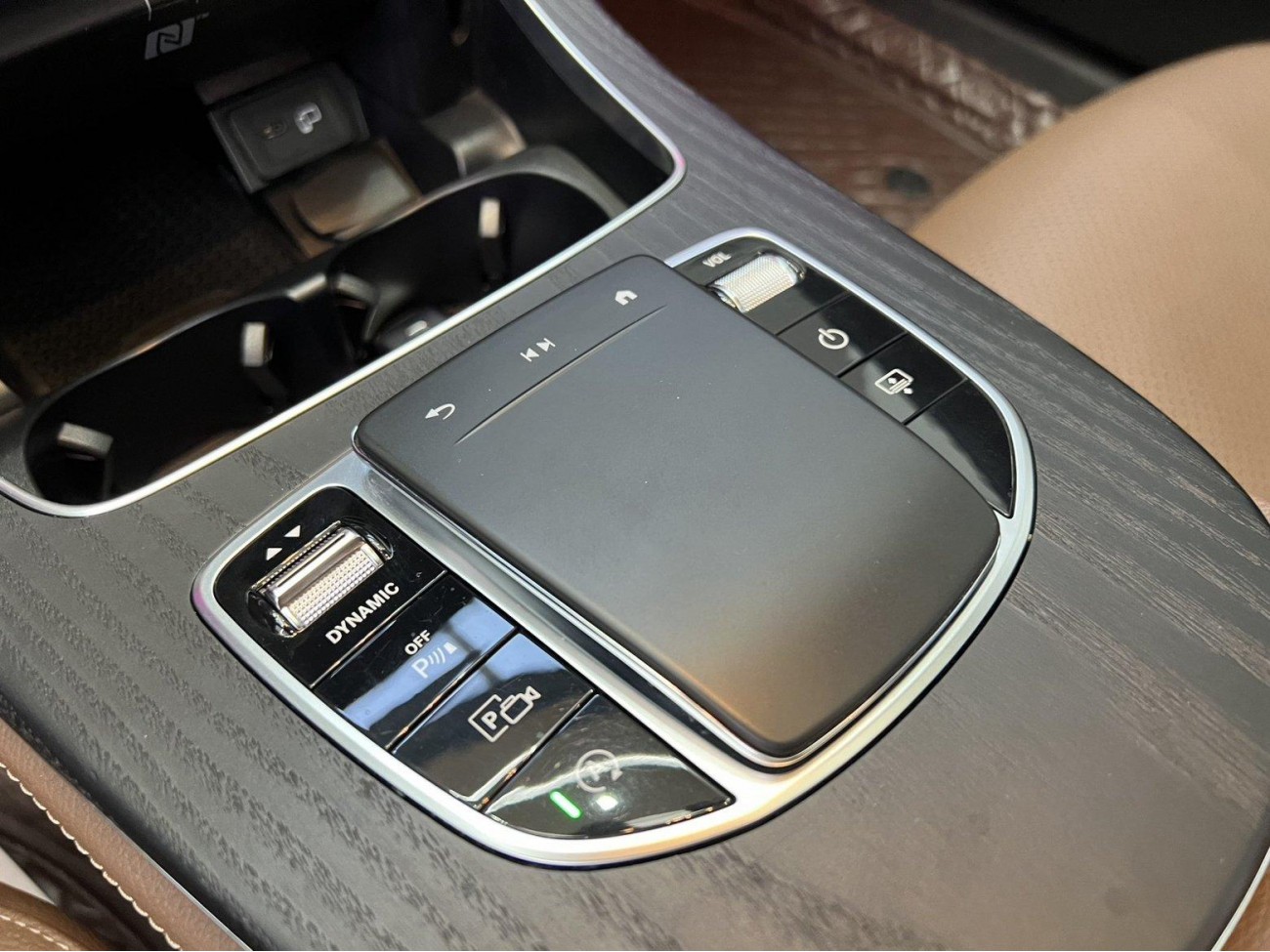 Mercedes-Benz E 300 L 2023