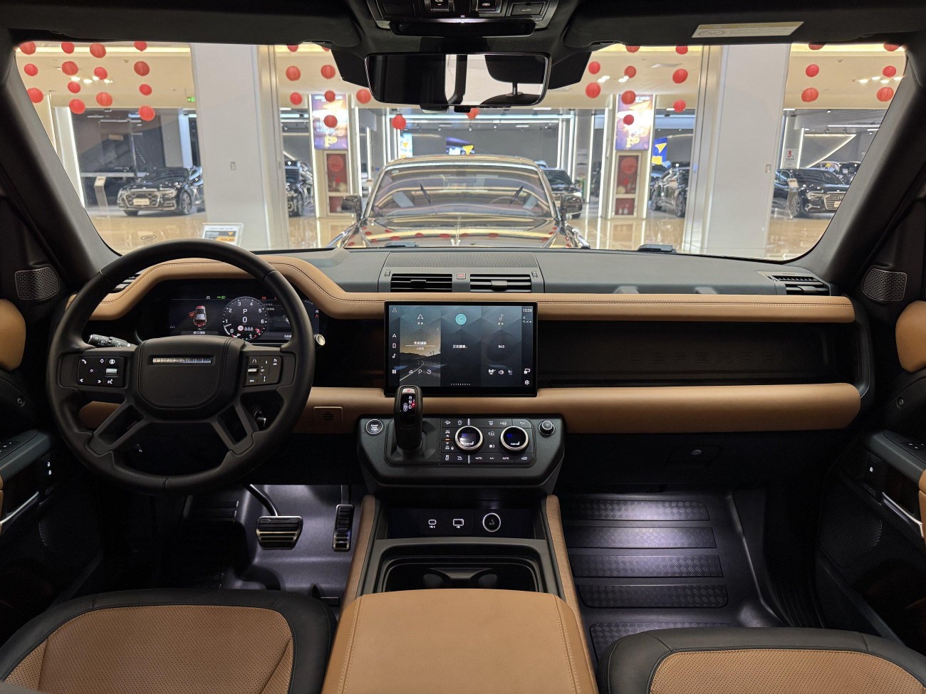 Land Rover Defender 2024