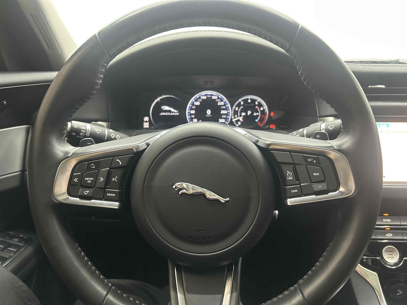 Jaguar XFL 2021