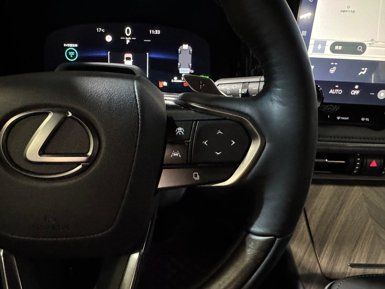 Lexus LM 350h 2024