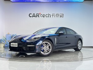 Porsche Panamera 2021