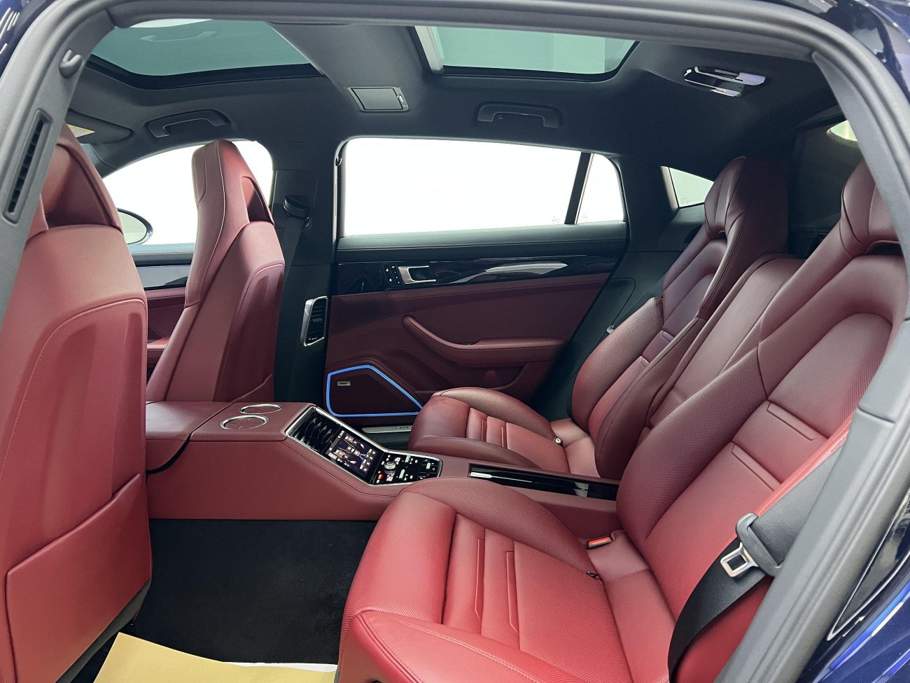 Porsche Panamera 2021