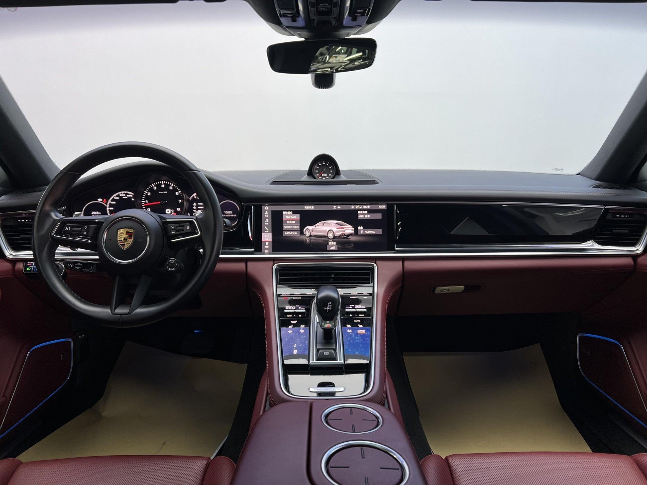 Porsche Panamera 2021